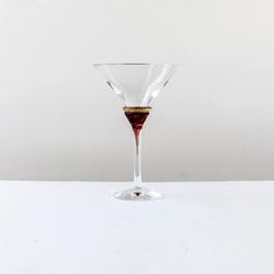 Très grand verre à Martini