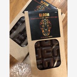 Gloom - Tablette de chocolat et éclats de café