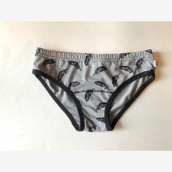Women's BAMBOO Briefs Low Rise Grey and Black Feathers
