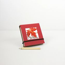 Small maple leaf notepad