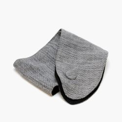 Grey woven wool choker