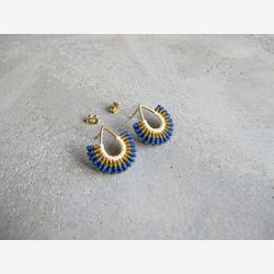 Textile Earrings . Fan Stud Earrings . Teardrop Studs . Blue . Gold plated . Small Macrame Jewelry . Fiber Jewelry . Design by .. raïz ..