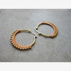 Coral Brass Hoop Earrings . Beaded Fiber Earrings . Fibre Jewelry . Modern Macrame Jewellery . Beach Boho Jewelry . Design by .. raïz ..