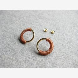 Circle Gold Hoop Stud Earrings . Modern Fiber Jewelry . Circle Minimalist Geometric Macramé . Design by .. raïz ..